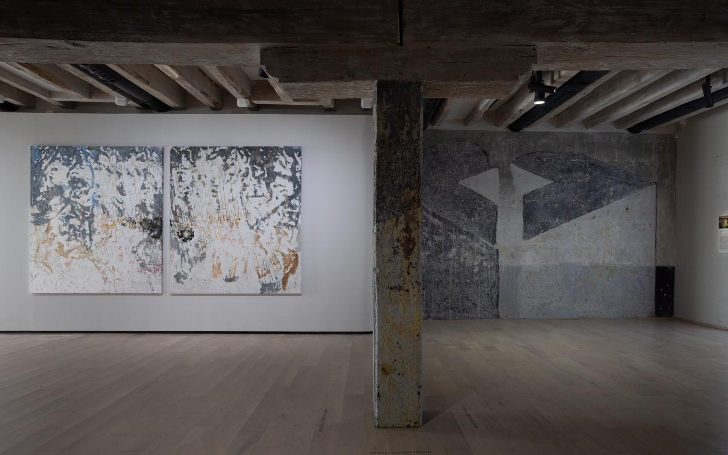 Pauline Bazignan / Georges Rousse, Ni fleurs ni batailles, musée d'Art moderne de Fontevraud Pauline Bazignan / Georges Rousse, Ni fleurs ni batailles, musée d'Art moderne de Fontevraud